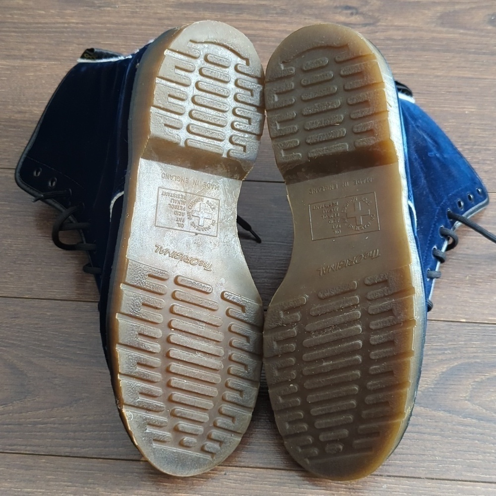 VINTAGE 80's Dr Martens Blue Emerald Velvet Made in England Boots - Picture 9 of 16